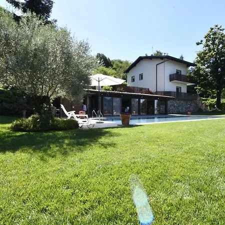 Angel's - Panoramic View