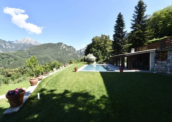 Angel's - Panoramic View *