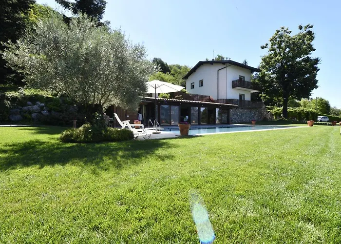 Angel's - Panoramic View